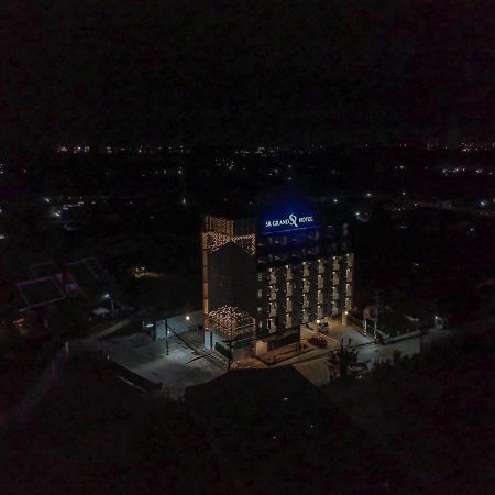 Sr Grand Hotel Chiangmai チエンマイ エクステリア 写真