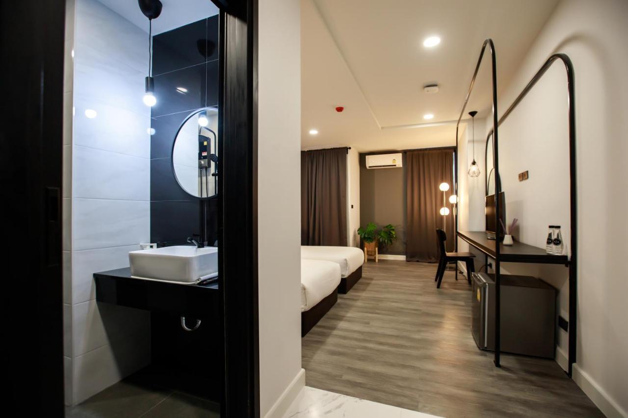 Sr Grand Hotel Chiangmai チエンマイ エクステリア 写真