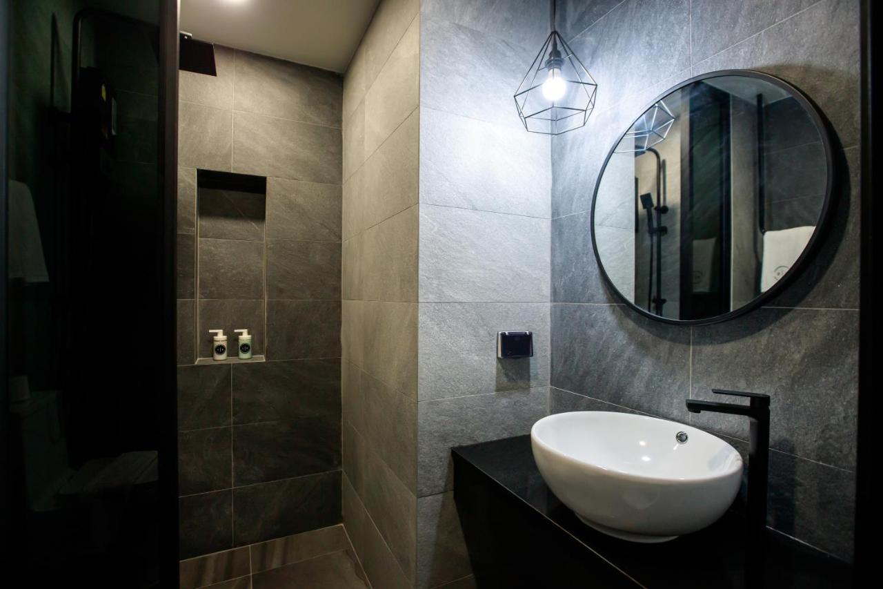 Sr Grand Hotel Chiangmai チエンマイ エクステリア 写真