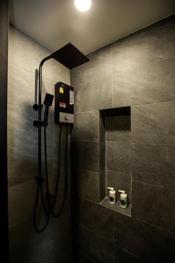 Sr Grand Hotel Chiangmai チエンマイ エクステリア 写真